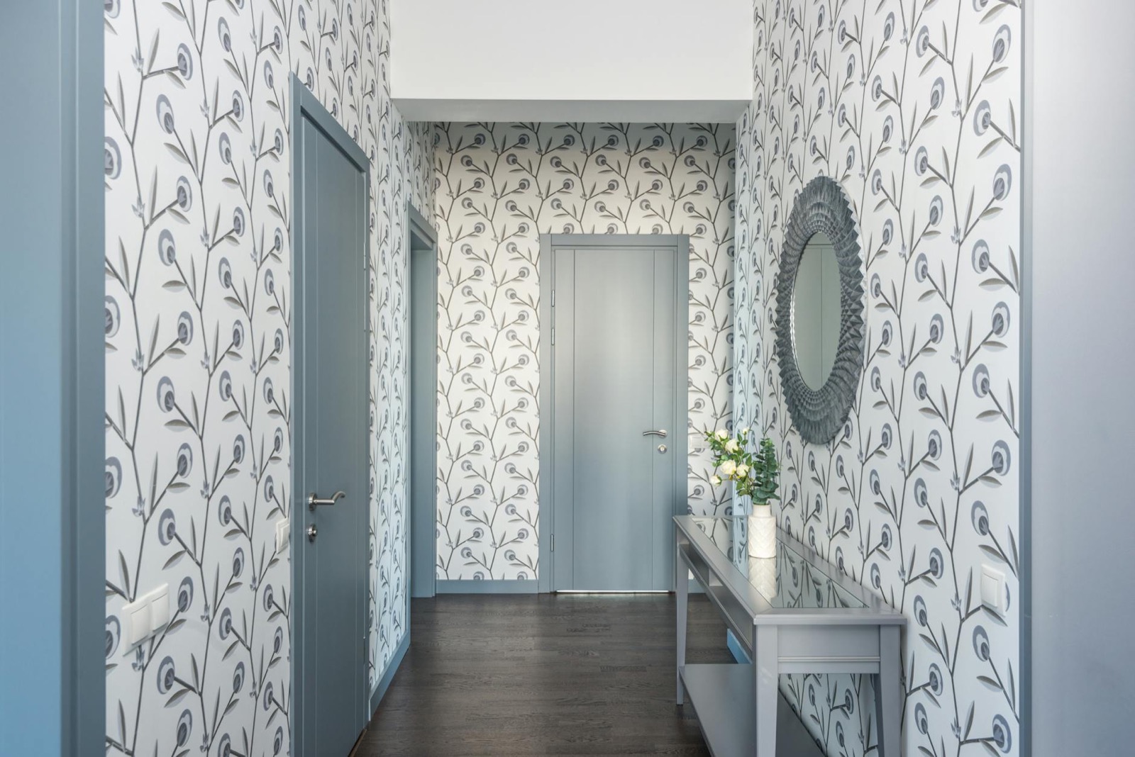 Behang en wandafwerking door Schilderwerken Moelans